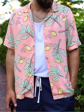 Men's Pink Tropical Print Short-Sleeve Shirt